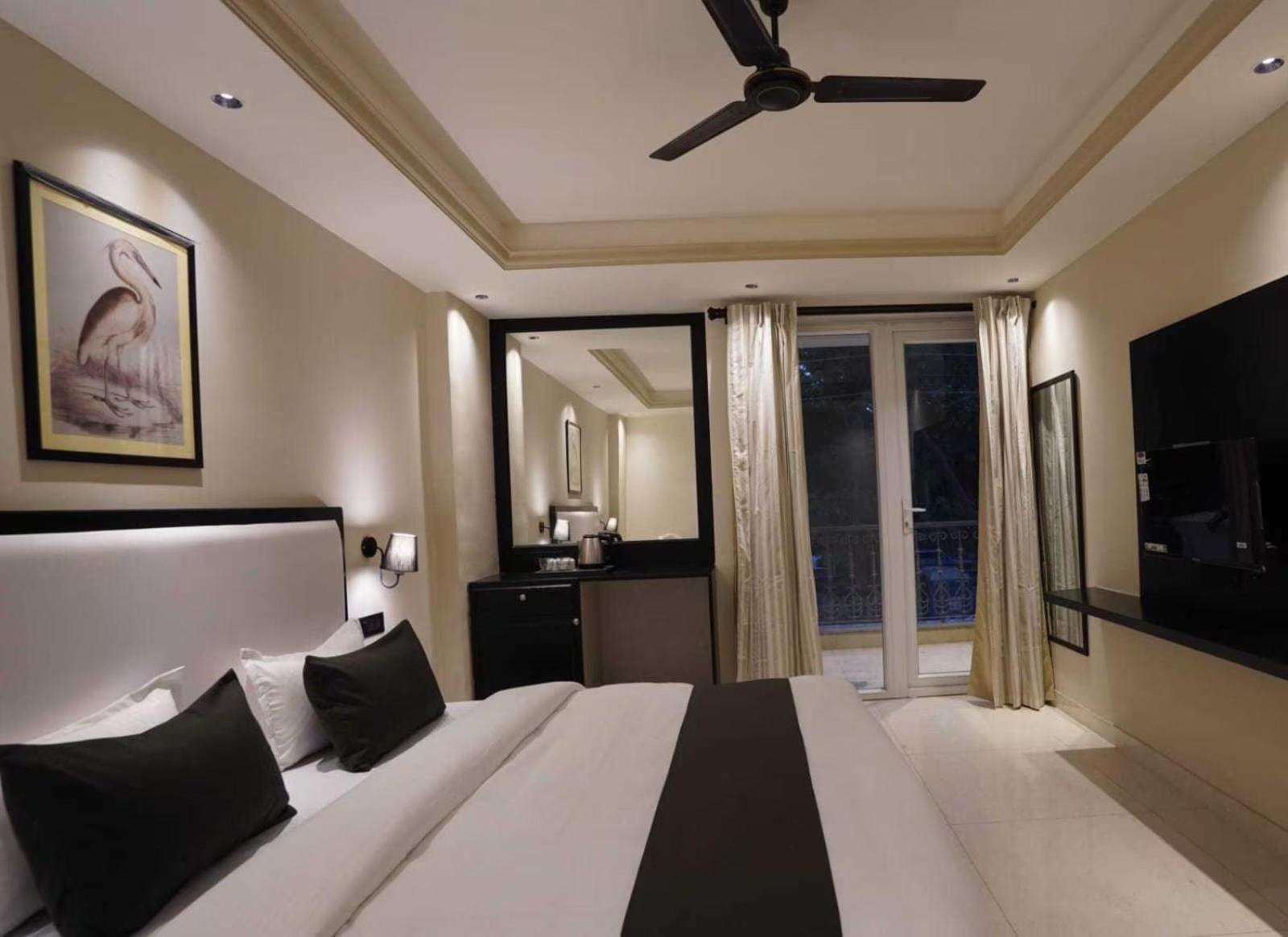 Hotel Ivy Plaza Neu-Delhi Exterior foto